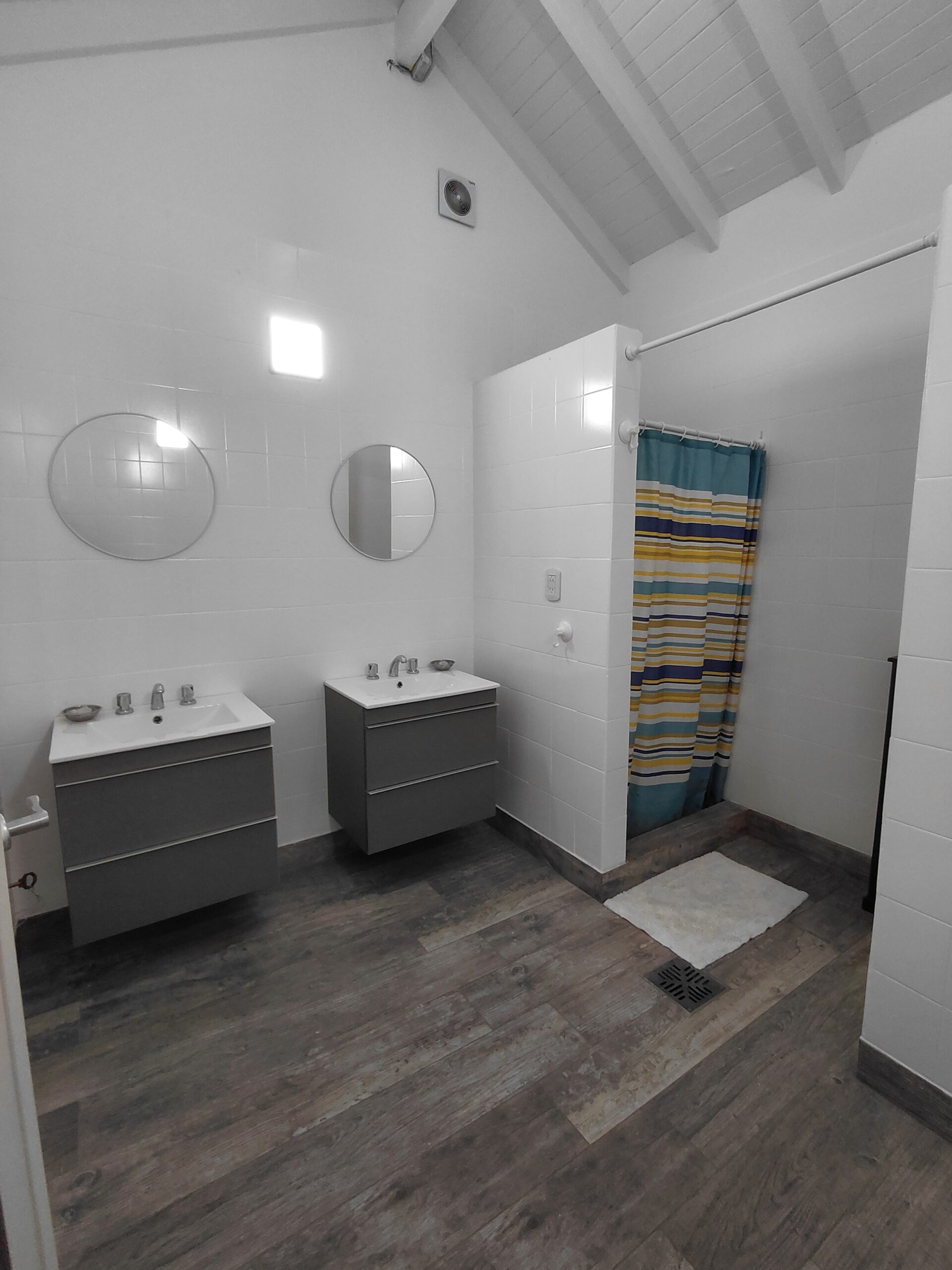 Image gallery image